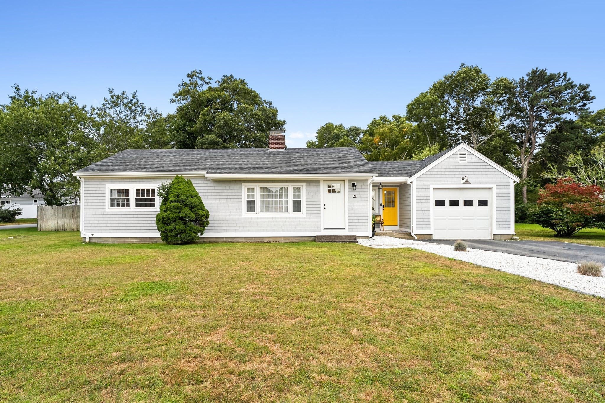 21 Hazelmoor Rd, Yarmouth, MA Photo #1
