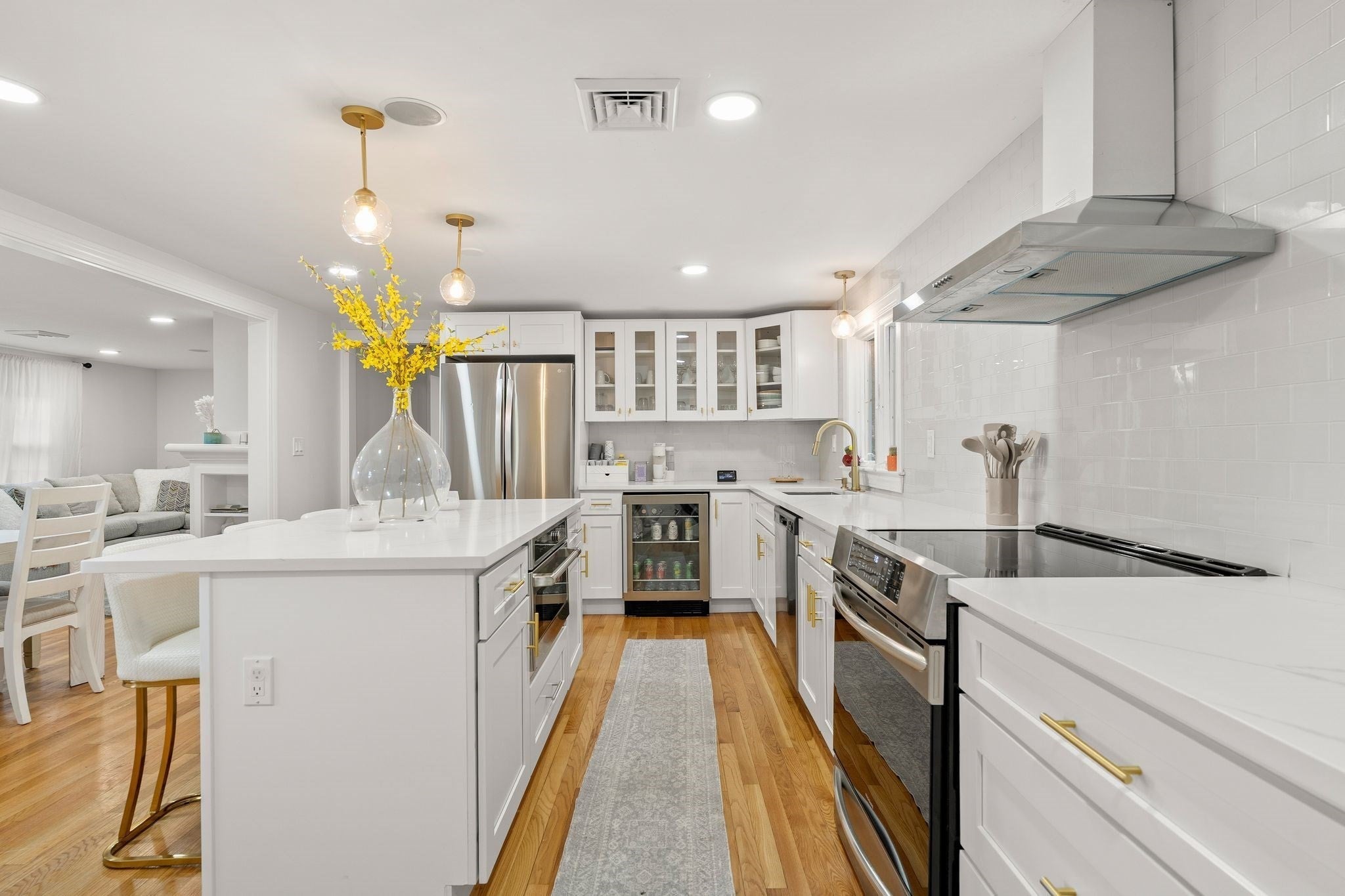 21 Hazelmoor Rd, Yarmouth, MA Photo #3