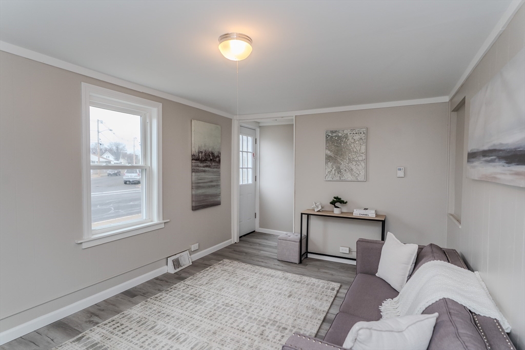 138-140 East St