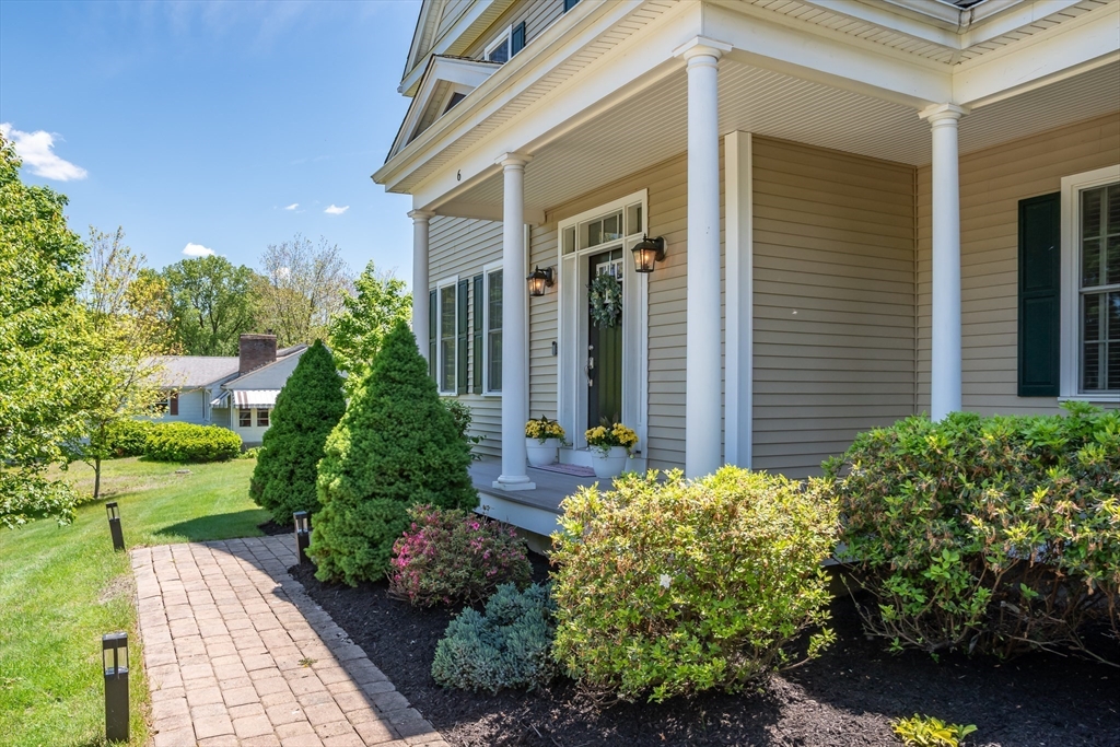 6 Hickory Rd