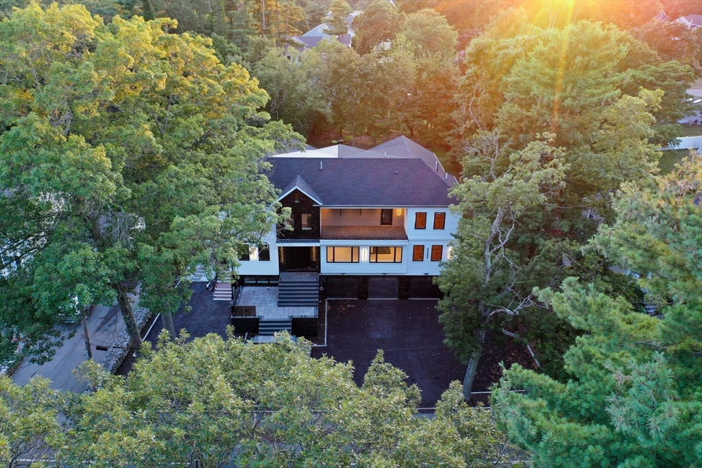 883 Greendale Ave