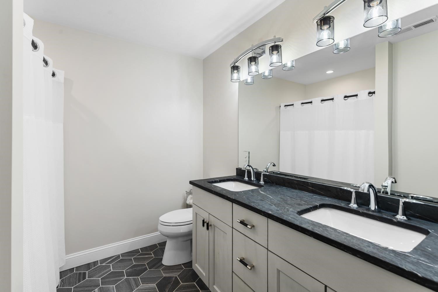 9 Shay Ln, North Reading, MA Photo #34