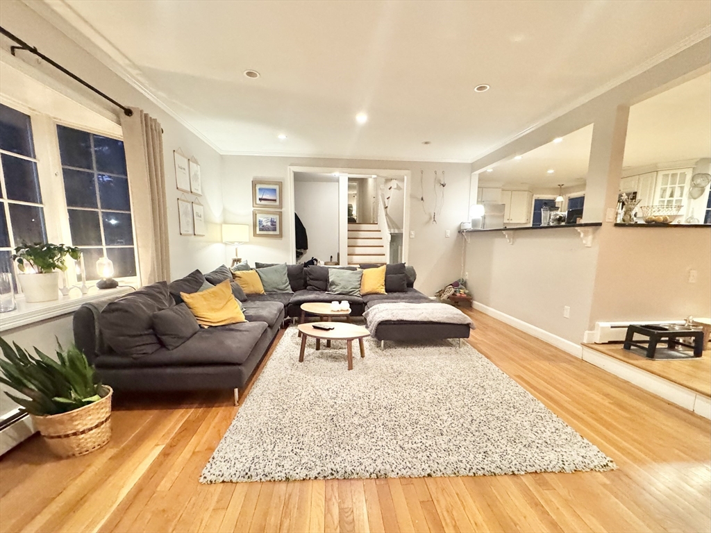 11 Tophet Road
