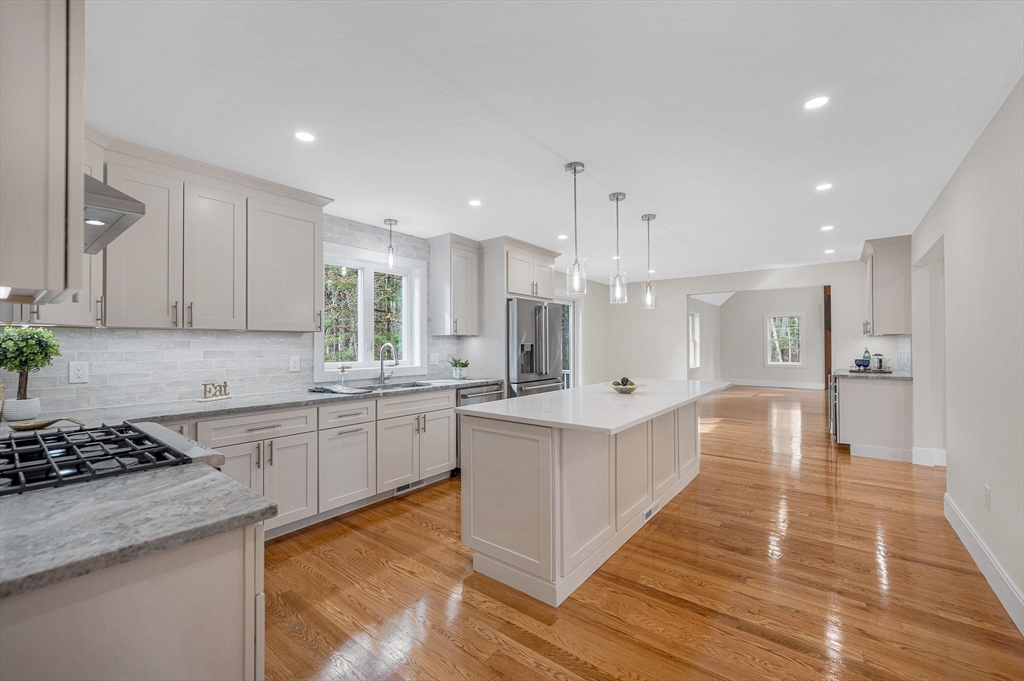 23 Pomfret Rd
