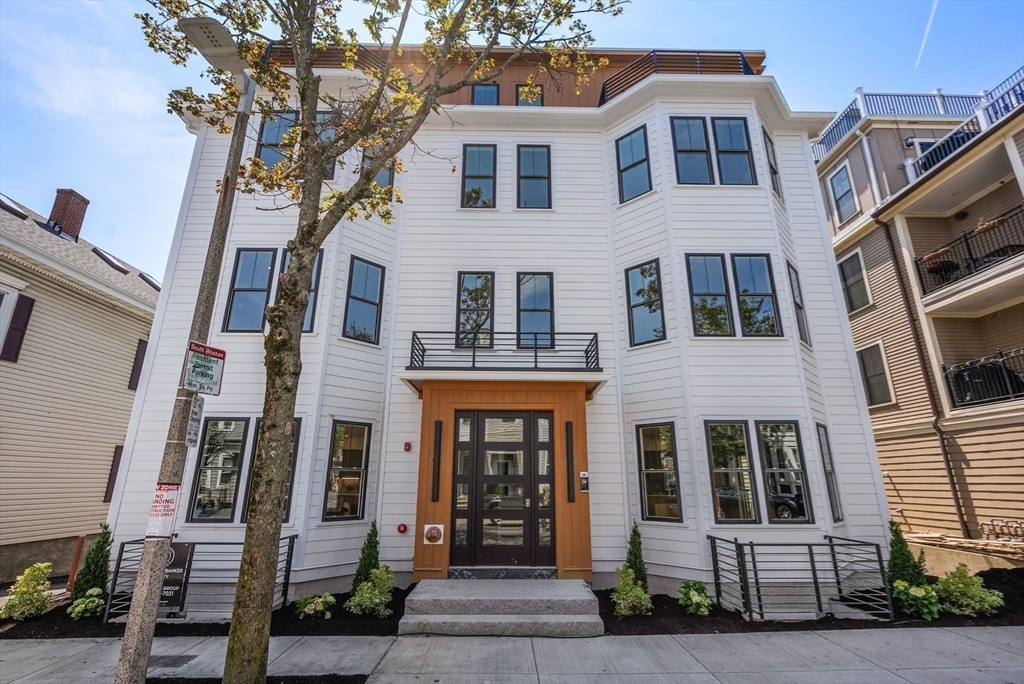 527 East 7th Street 6