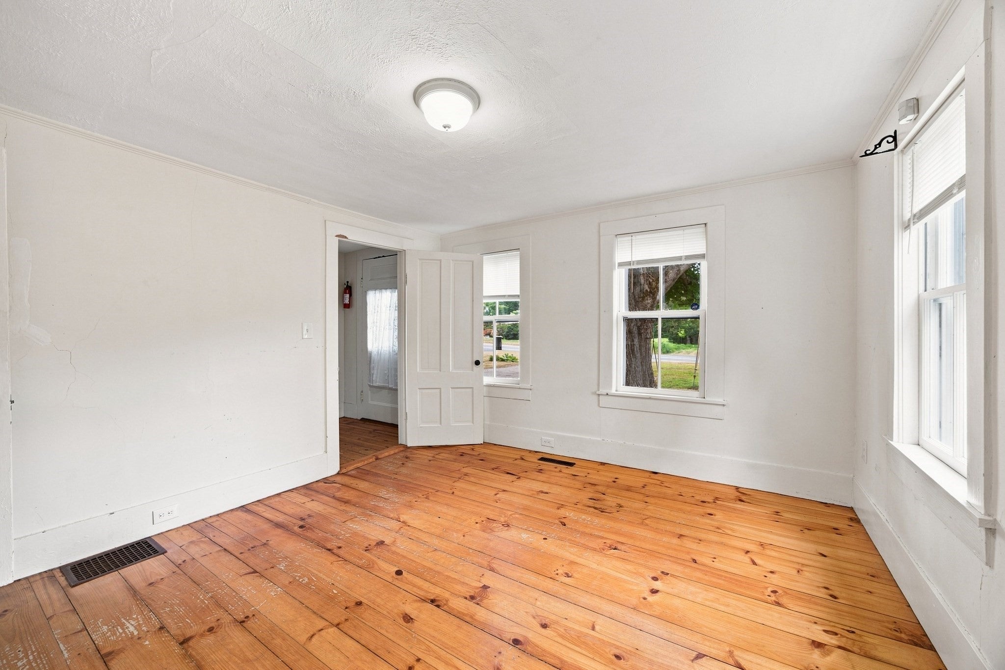 114 Old Amherst Rd, Sunderland, MA, 114 Old Amherst Rd, Sunderland, MA Photo #13