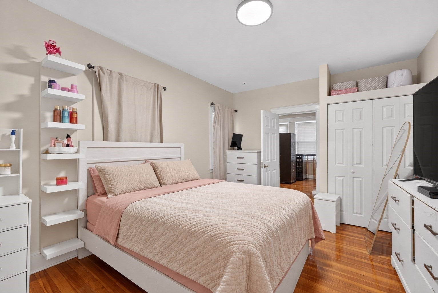 85 Mt Hope ST, Dedham, MA Photo #6