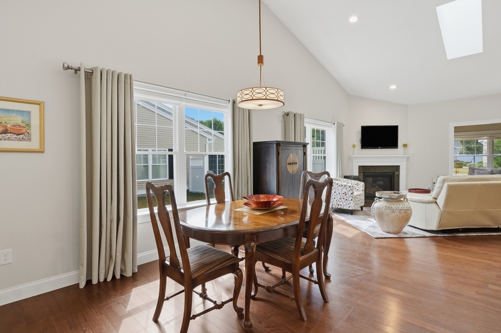 60 Rogerson Xing 60
