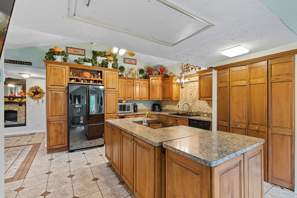 106 Gardner Rd