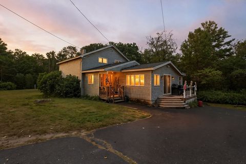 106 Gardner Rd Hubbardston MA 01452