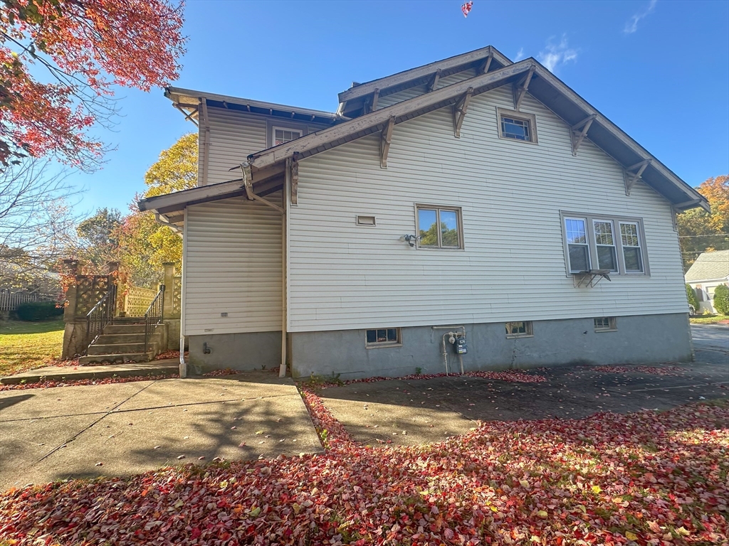 16 Shaw Ave