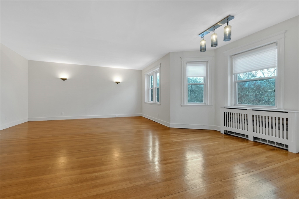 24 Dean Road 3