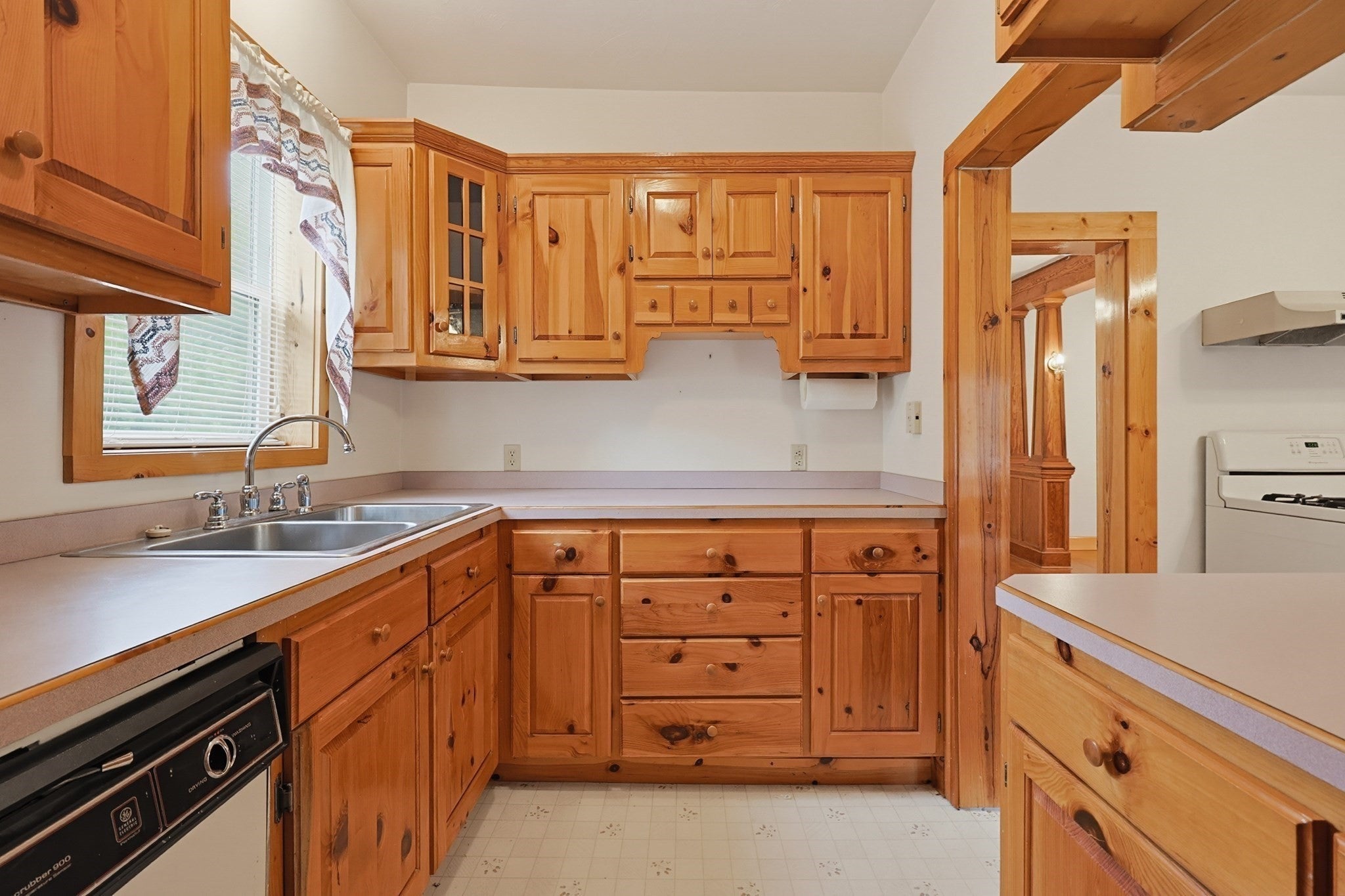 1473 Park St, Attleboro, MA Photo #9