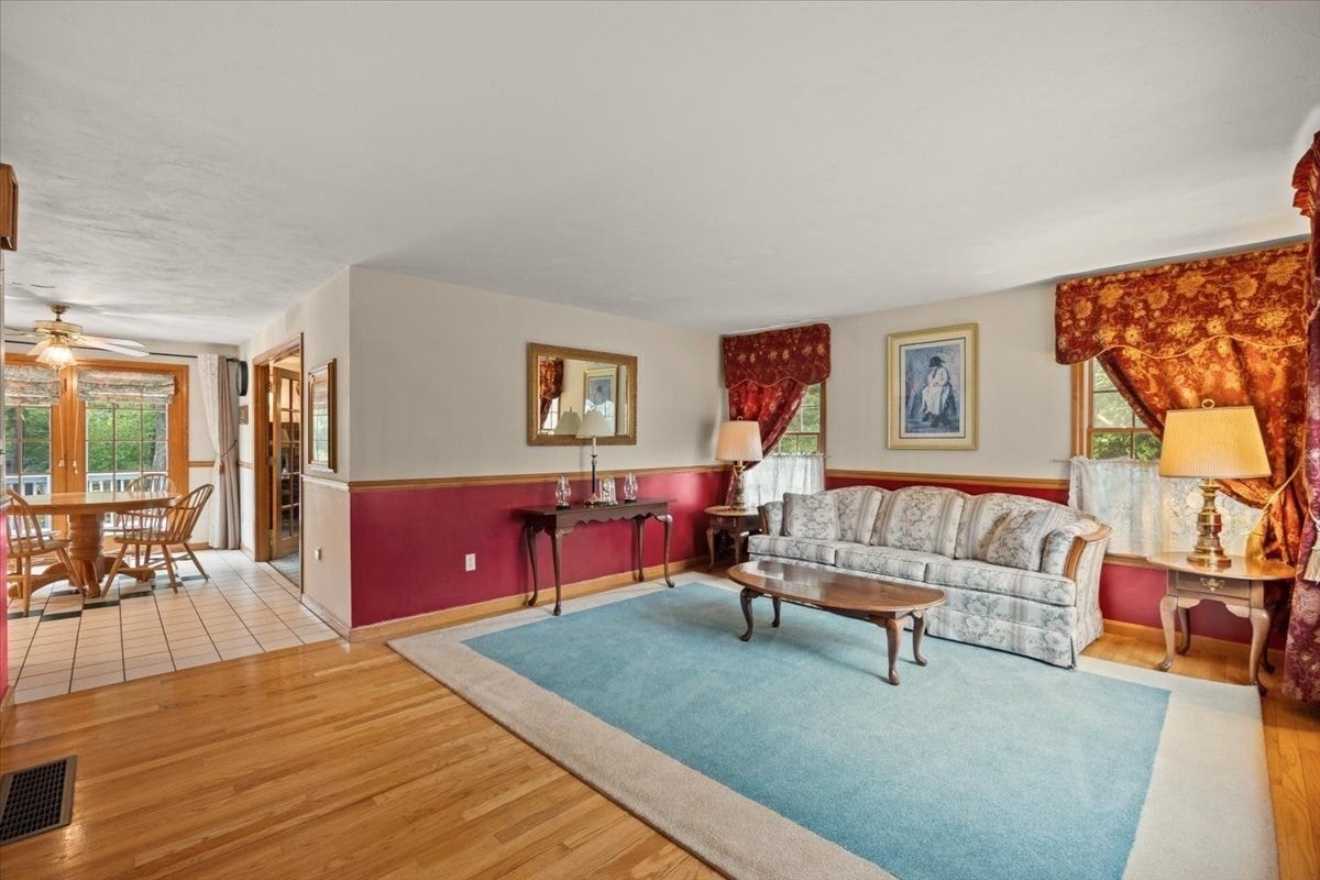 104 Leonard Farm Rd, Abington, MA Photo #11