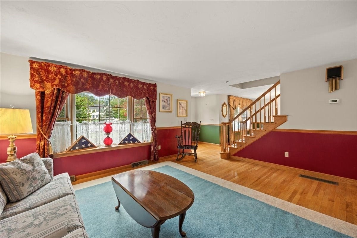 104 Leonard Farm Rd, Abington, MA Photo #12