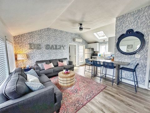 Photo of 186 Seaview Ave #3, Yarmouth, MA 02664 (MLS # 73467229)