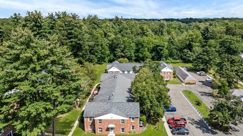 30 Halifax Ct #G, Springfield, MA Photo #28