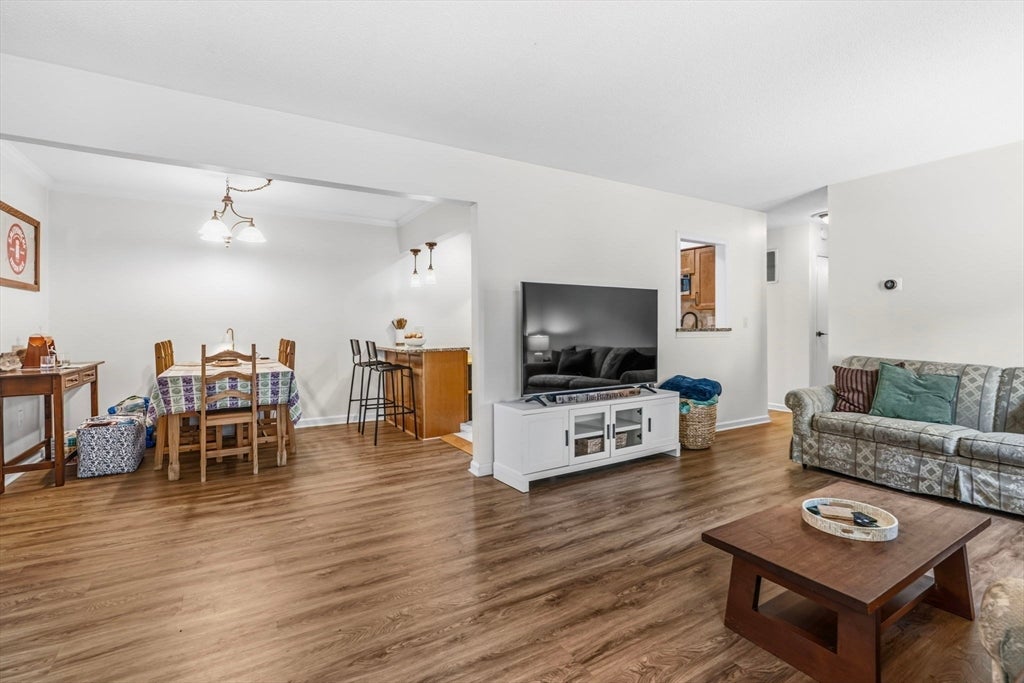 30 Halifax Ct #G, Springfield, MA Photo #13