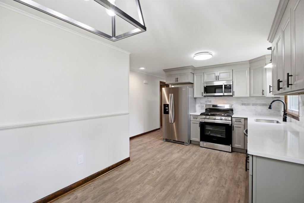 142 Olko Circle, Chicopee, MA, 142 Olko Circle, Chicopee, MA Photo #8