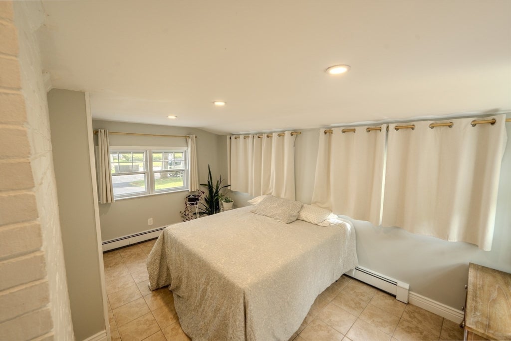 40 Oneida Ave, Brockton, MA, 40 Oneida Ave, Brockton, MA Photo #16