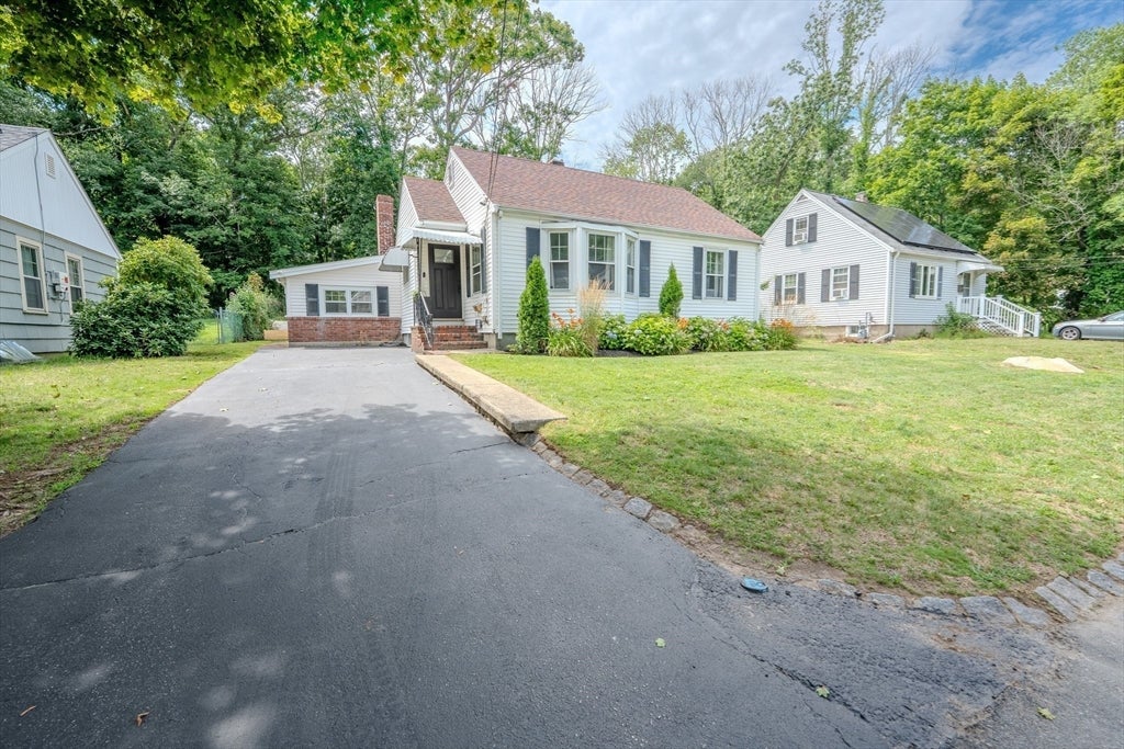 40 Oneida Ave, Brockton, MA, 40 Oneida Ave, Brockton, MA Photo #4