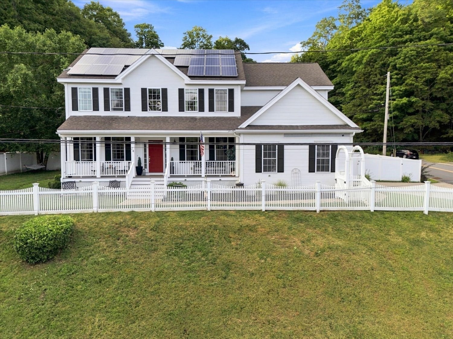 24 Monroe St, Amesbury, MA, 24 Monroe St, Amesbury, MA Photo #1