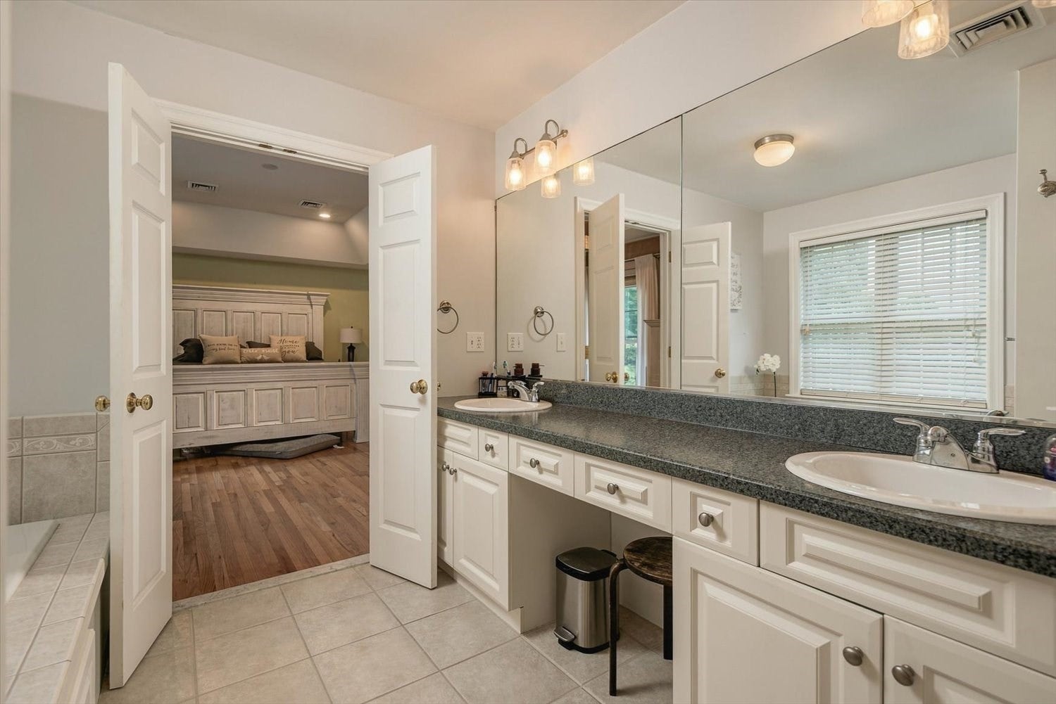 24 Monroe St, Amesbury, MA, 24 Monroe St, Amesbury, MA Photo #22