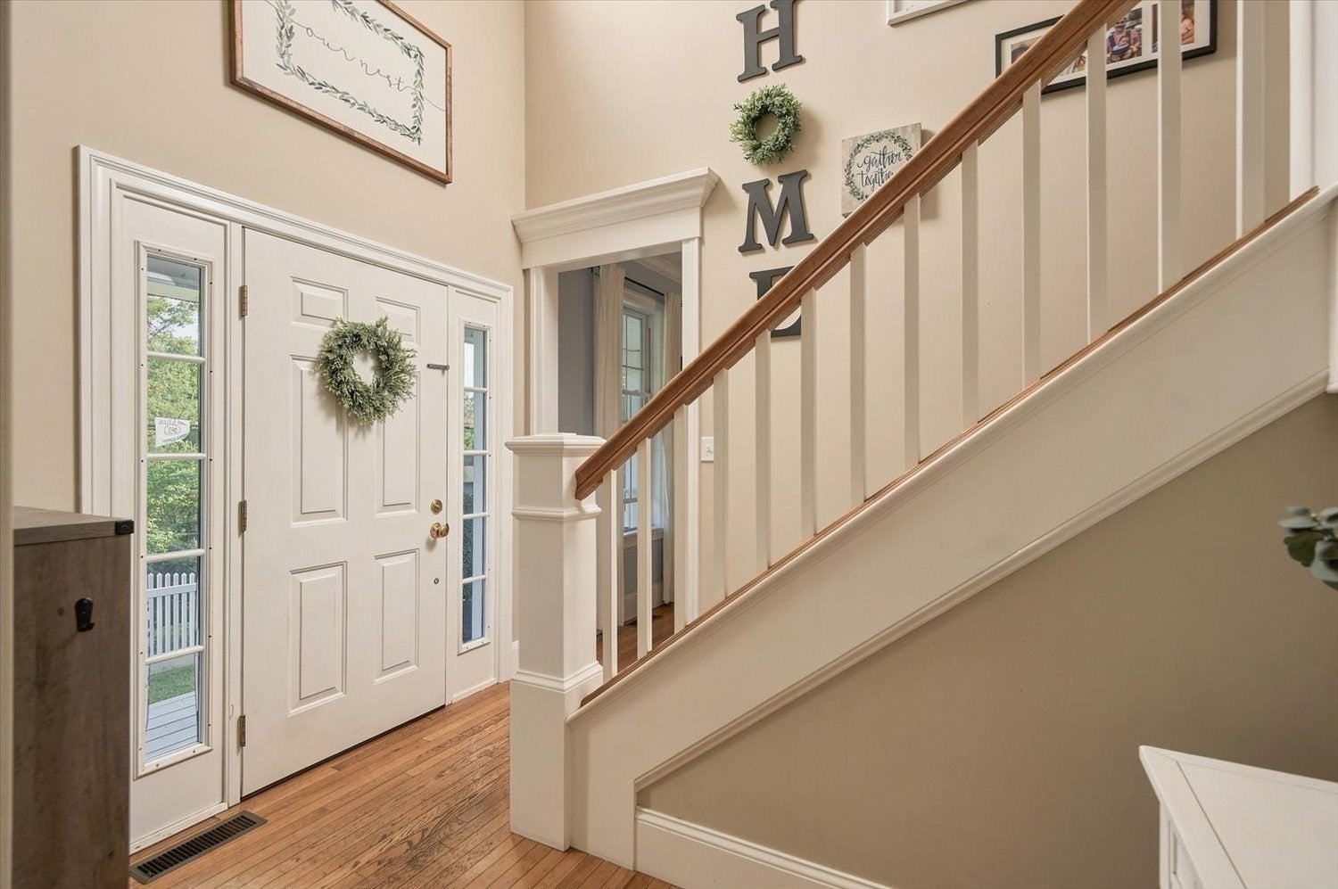 24 Monroe St, Amesbury, MA, 24 Monroe St, Amesbury, MA Photo #3
