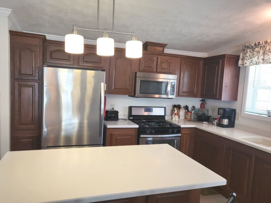 26 Redwood Dr