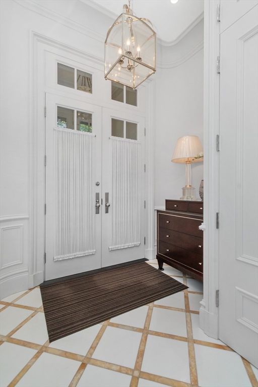 179 Beacon Street 1