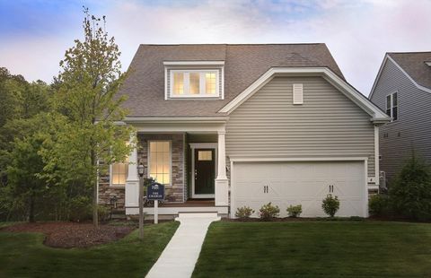 19 Sandtrap Circle 11 Walpole MA 02081