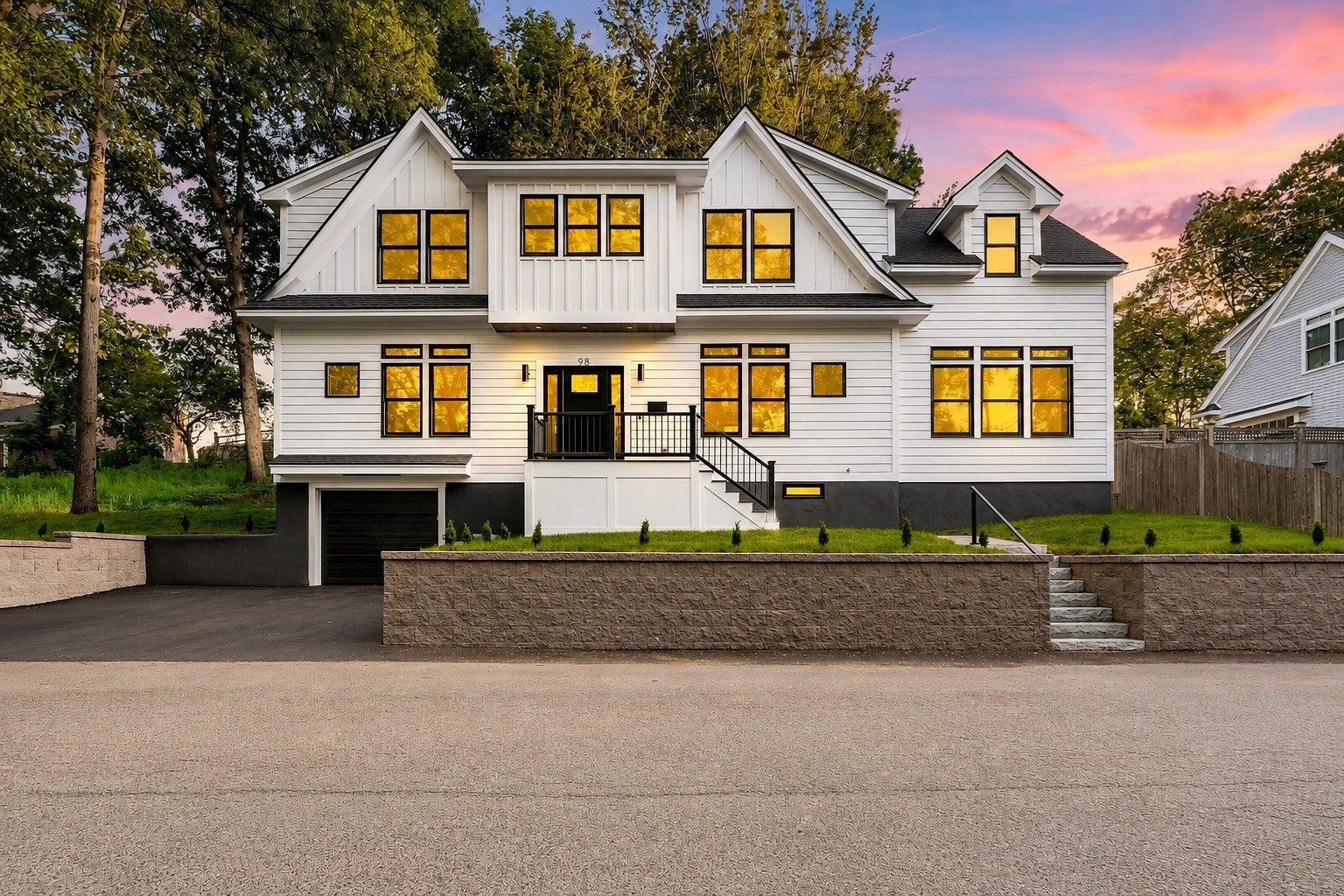 98 Evans Rd