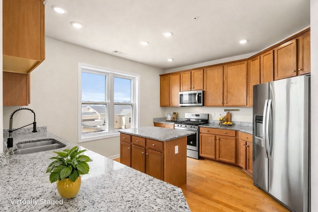 130 University Ave 1312