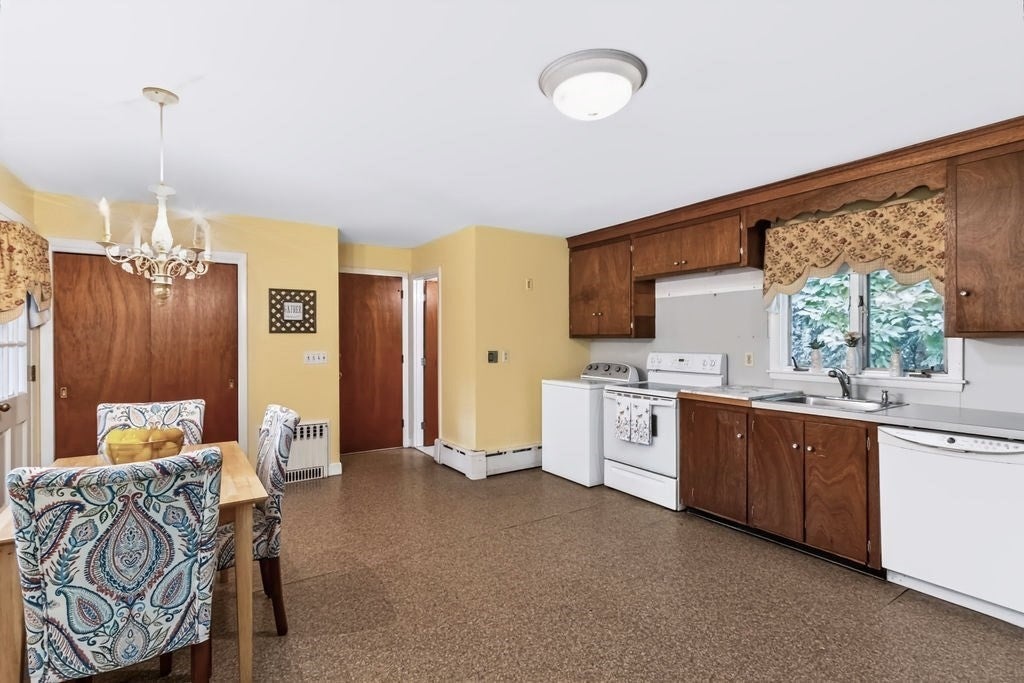 61 Page Road, North Attleboro, MA, 61 Page Road, North Attleboro, MA Photo #7