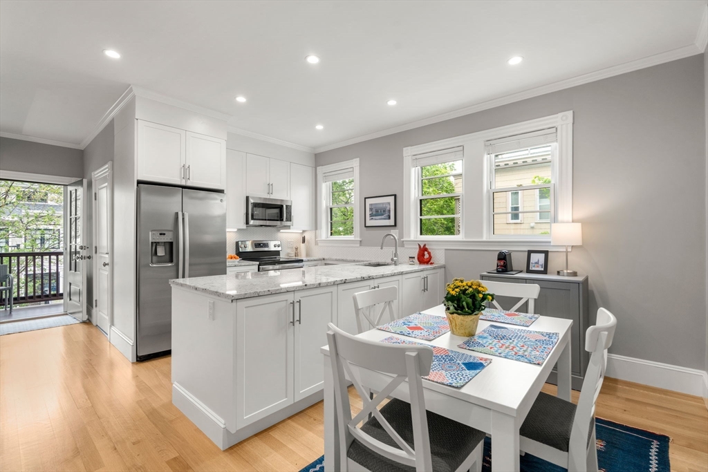 118 Kinnaird St #2, Cambridge, MA, 118 Kinnaird St #2, Cambridge, MA Photo #9