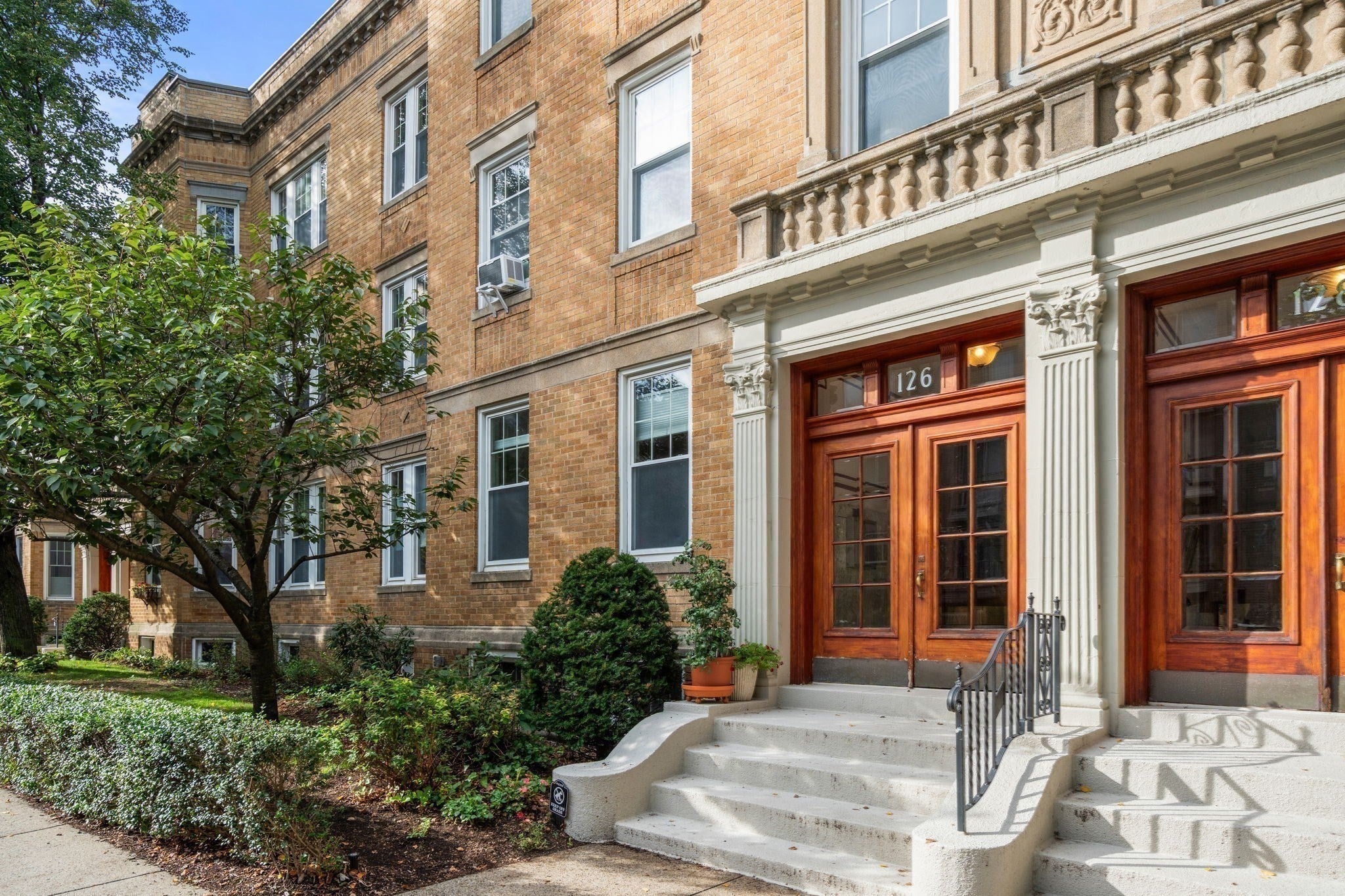 126 Sewall St #A, Brookline, MA Photo #8