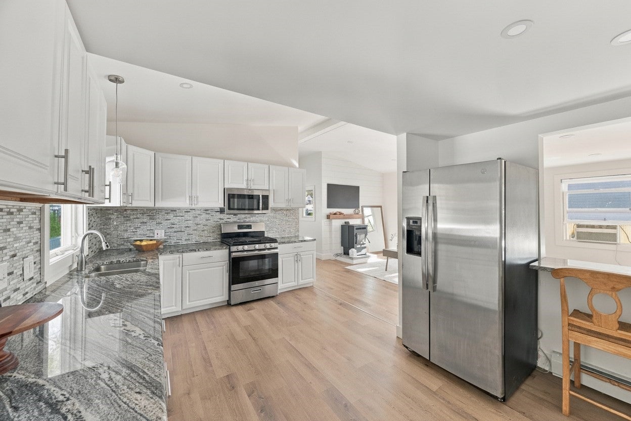 226 Sanford Rd, Westport, MA Photo #10