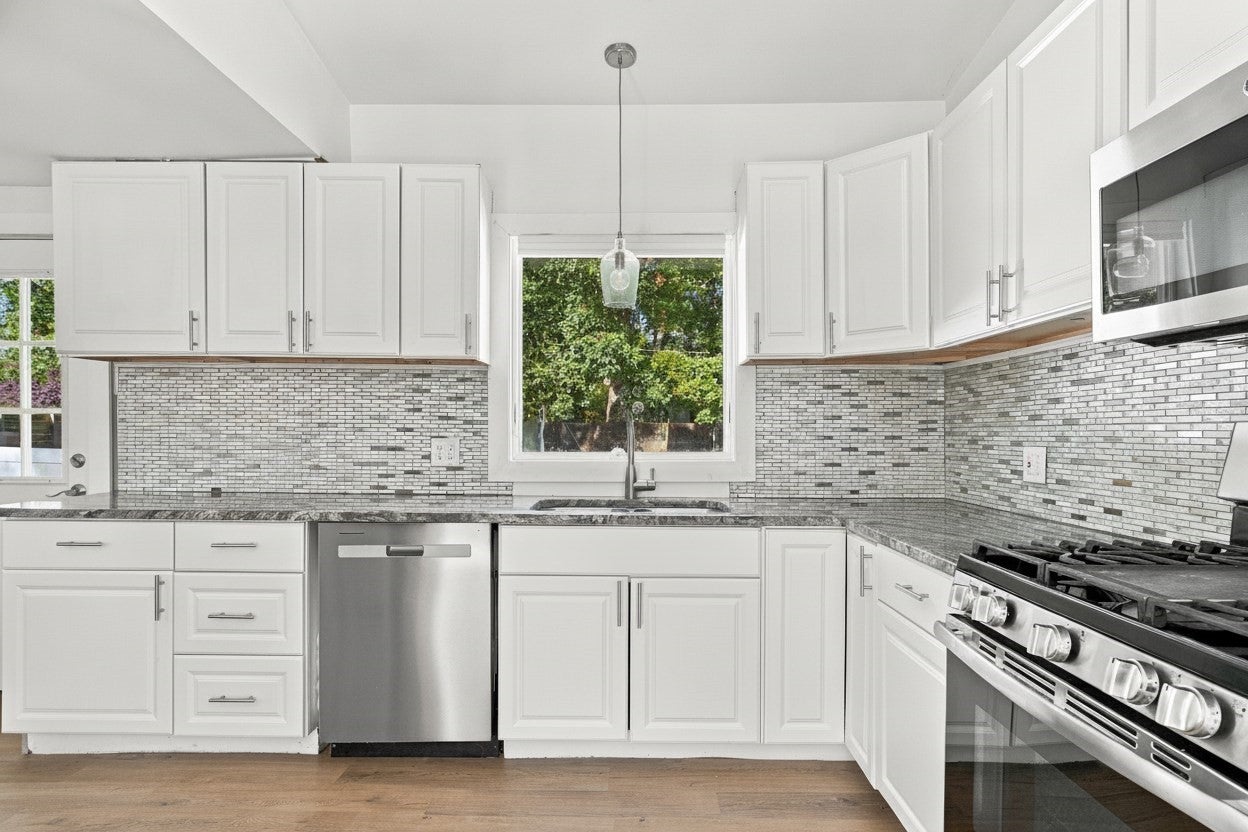 226 Sanford Rd, Westport, MA Photo #9