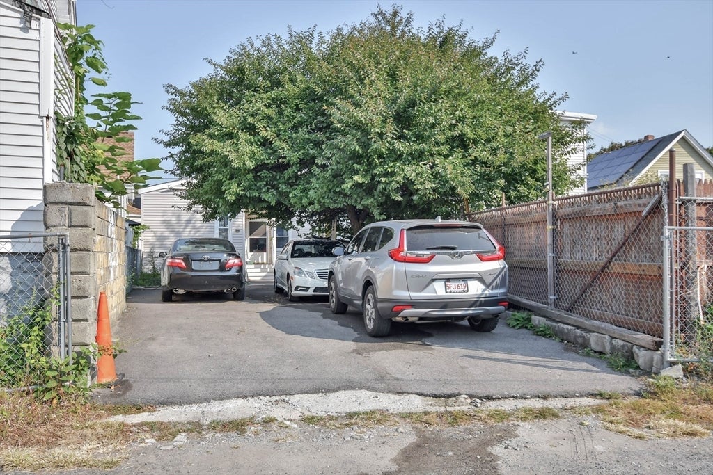 87 Abbott St, Lawrence, MA Photo #29