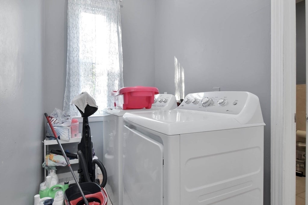 87 Abbott St, Lawrence, MA Photo #22