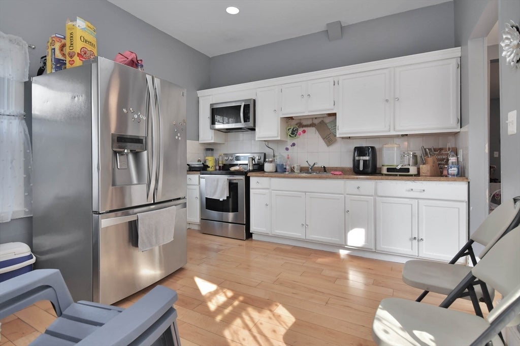 87 Abbott St, Lawrence, MA Photo #10