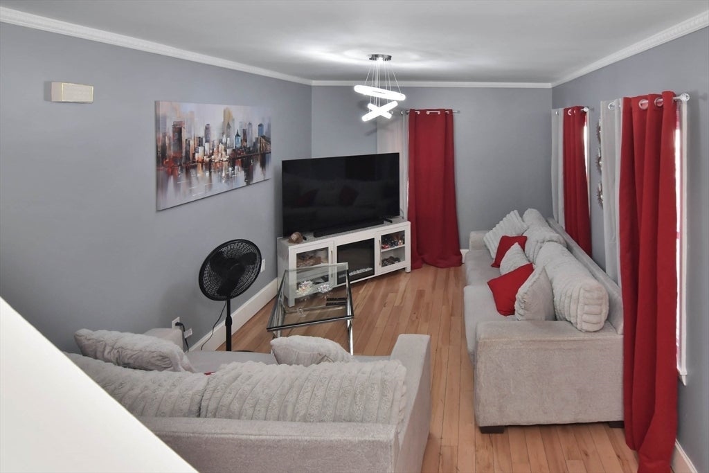 87 Abbott St, Lawrence, MA Photo #6