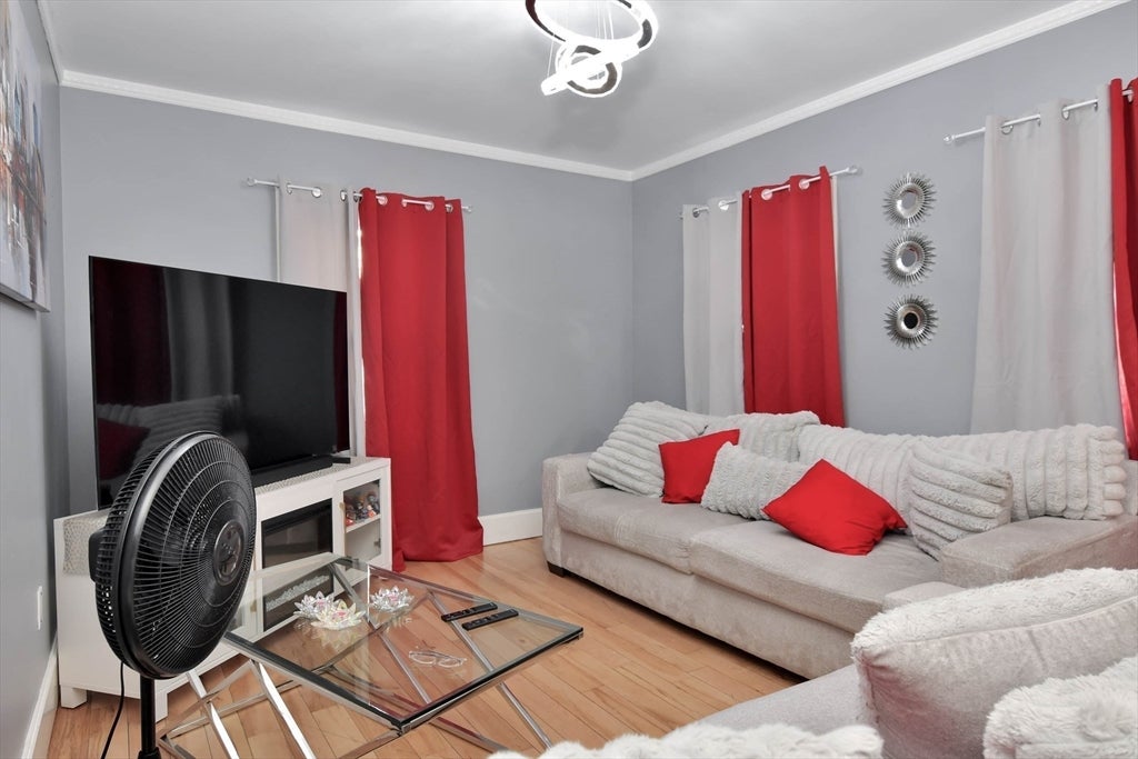 87 Abbott St, Lawrence, MA Photo #5