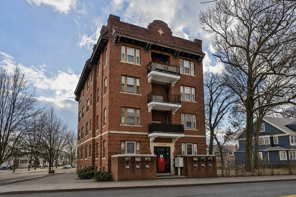 228 Belmont Ave