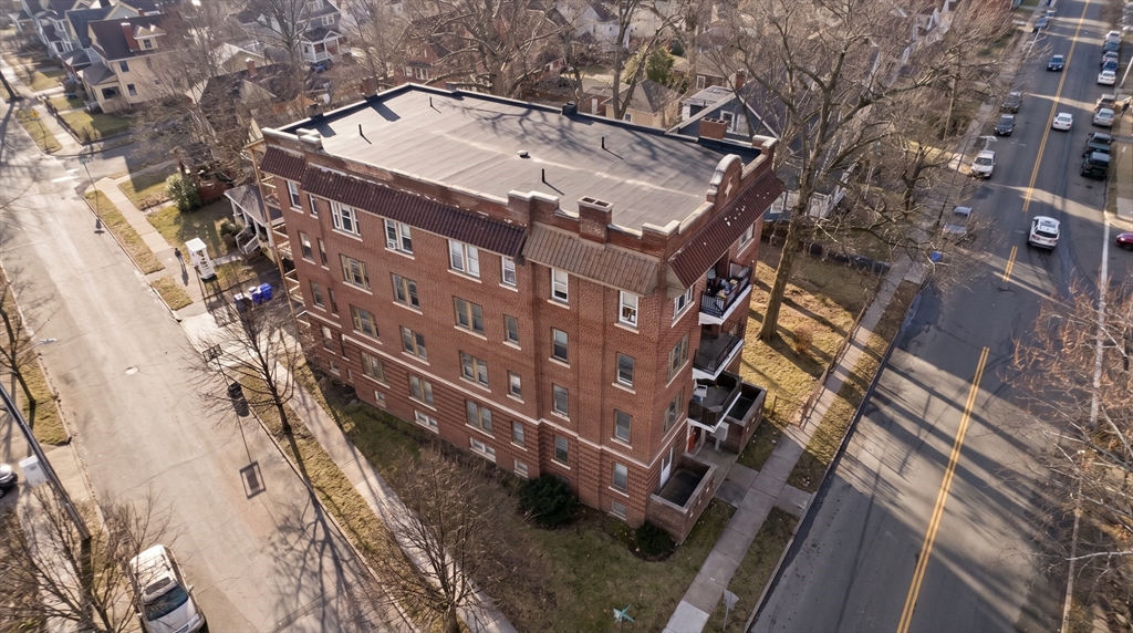 228 Belmont Ave