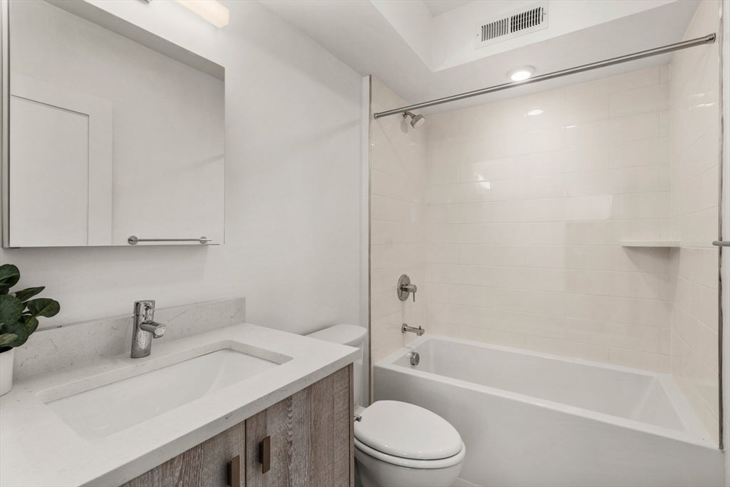 917 Bennington Street #211, Boston, MA Photo #10