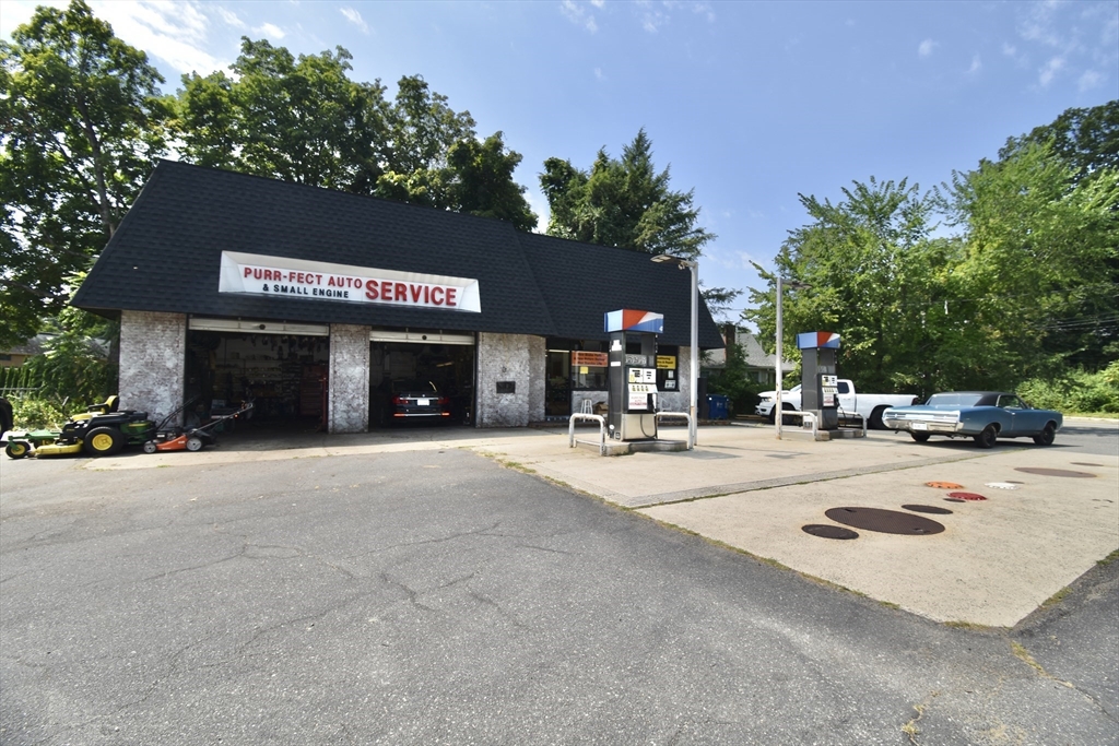 467 Main St