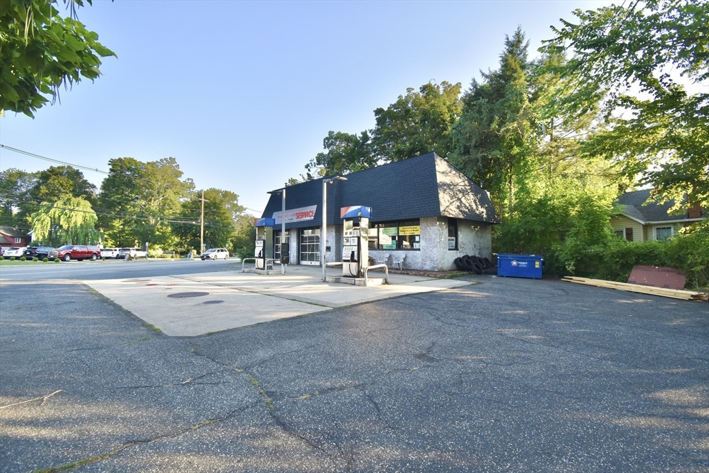 467 Main St