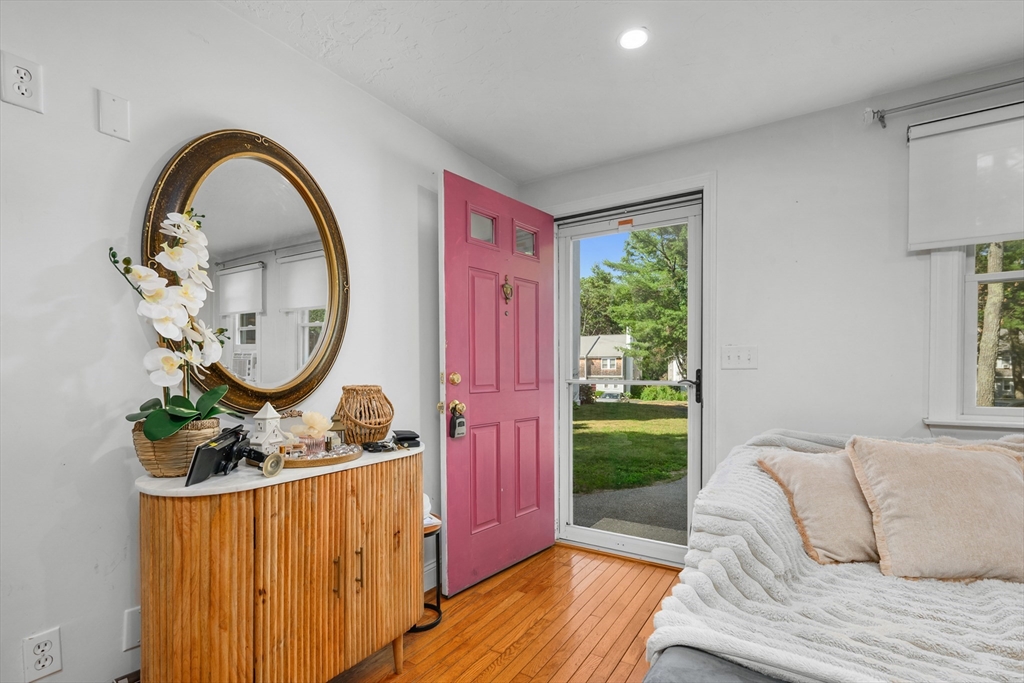 300 Falmouth Rd 9E
