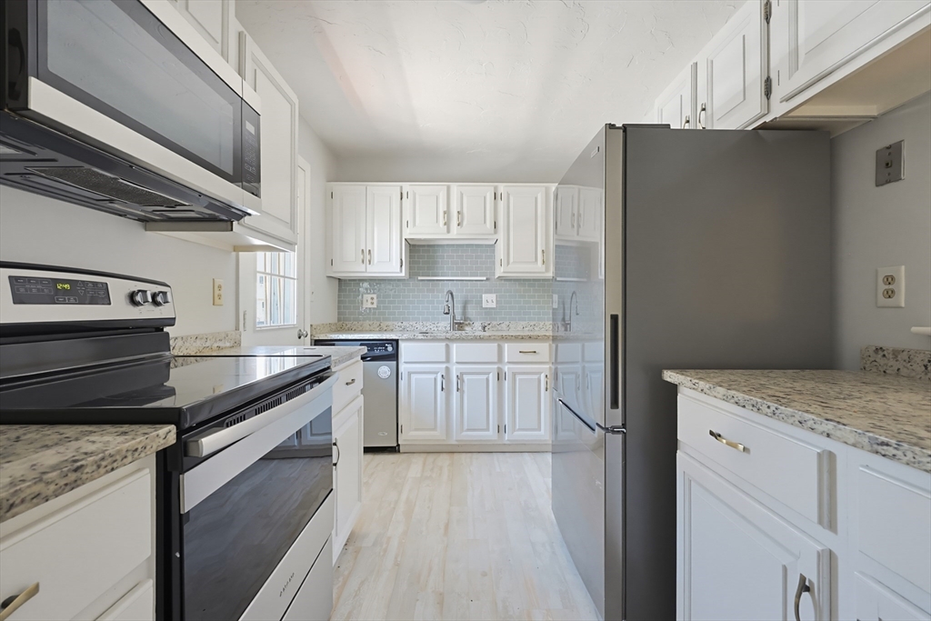 425 Main Street 9D